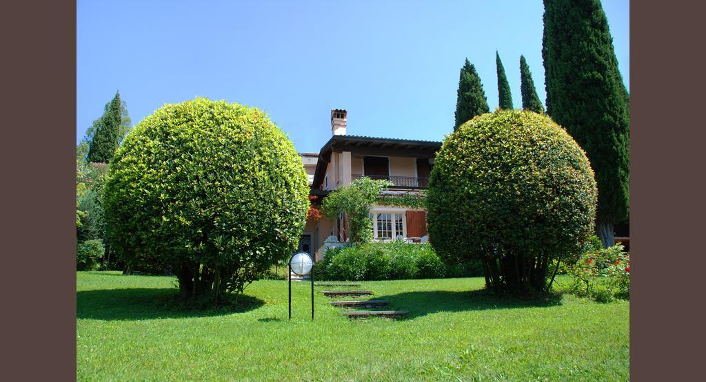 Hotel Desiree - Garda Lake Collection ซีร์มิโอเน ภายนอก รูปภาพ