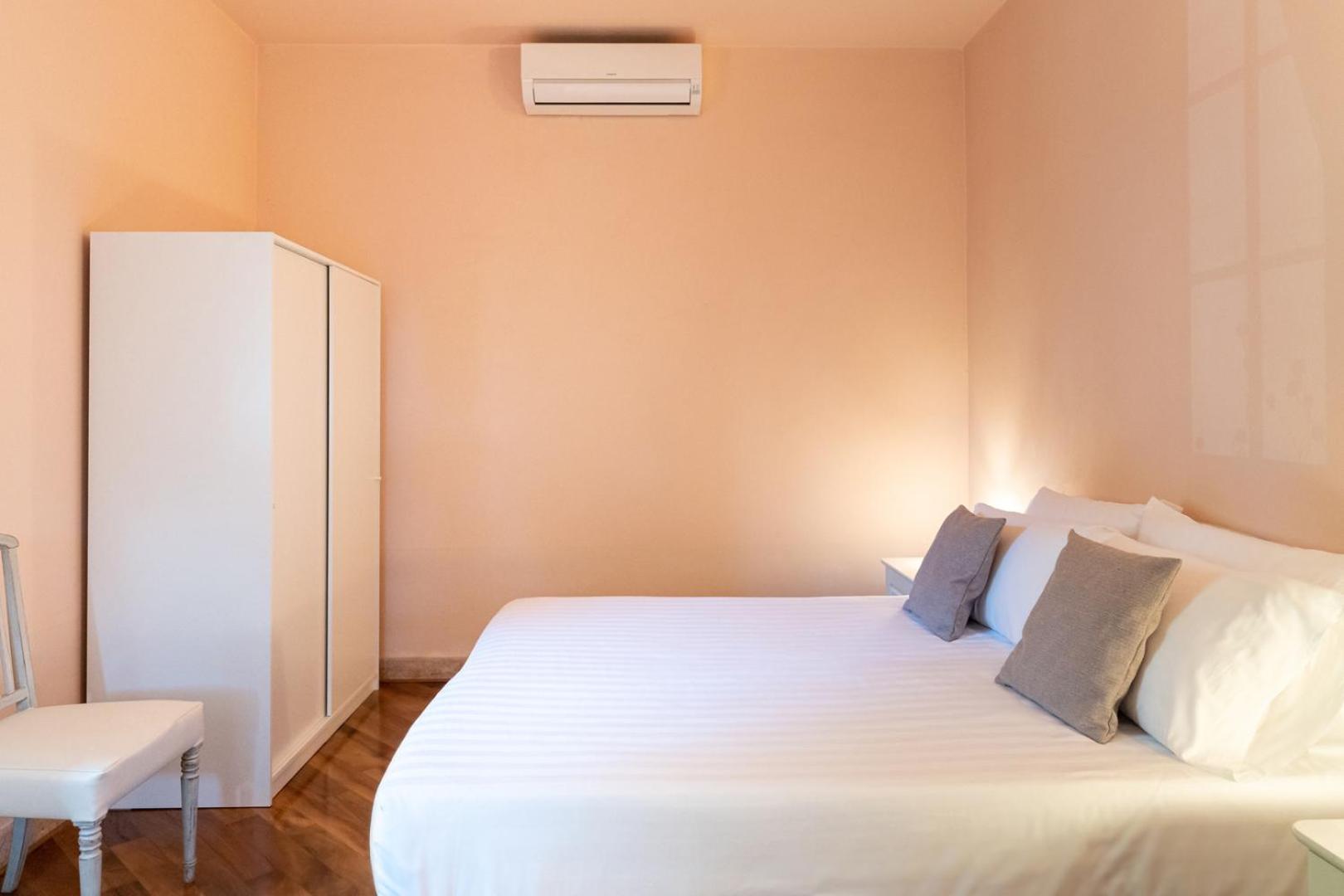Hotel Desiree - Garda Lake Collection ซีร์มิโอเน ภายนอก รูปภาพ